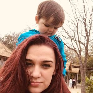 Meet your Posher, Elizabeth